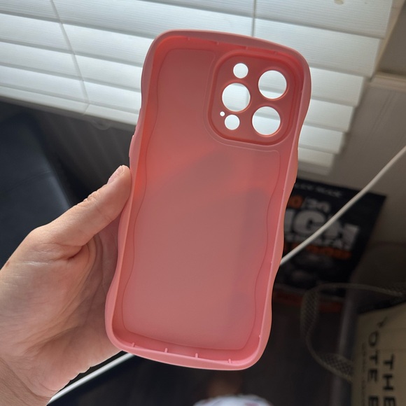 Pink wavy frame case - Picture 6 of 6